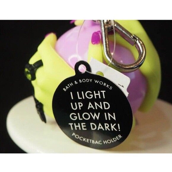 Bath Body Works Halloween Crystal Ball LED Light-Up PocketBac Holder Keychain - Picture 5 of 11